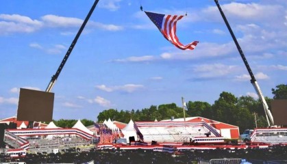 美国成世界经济头号风险？