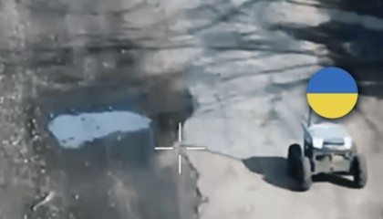 “史上首次”机器人俘虏了战俘？揭秘背后：乌有数百个秘密工坊，俄开发抗干扰无人机