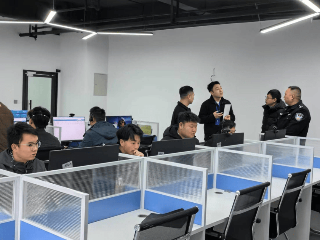 凤冈公安:“三个坚持”筑起防范金融风险安全“堤坝”