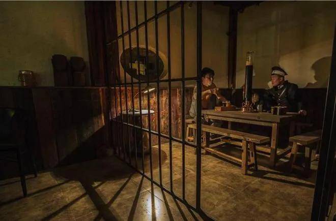 民国巨贪徐继庄：得罪蒋介石逃到香港，靠500万港币挡住蒋追杀